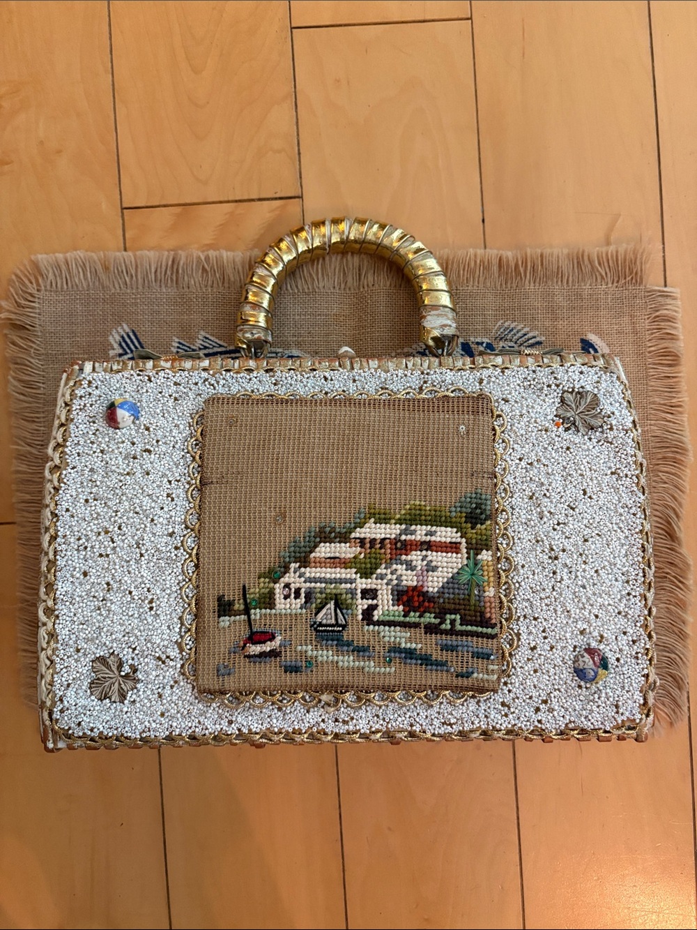 1950  Soure Bag  Ratan Straw Cross-stitch 
Vintage Coastal Grandma
